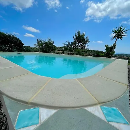 Domus De Goene * Loceri